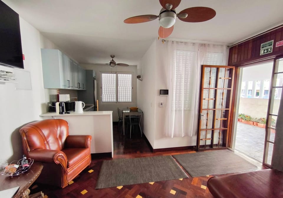 TV and multimedia, Kitchen or kitchenette, Dining area