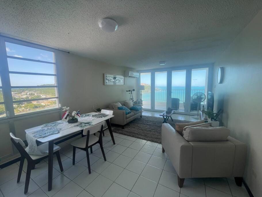 Ocean View 2 Bed 1 Bath 2 Parkings & Pool @ Dos Marinas Fajardo Apartment in Fajardo