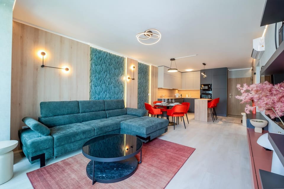 TV and multimedia, Kitchen or kitchenette, Living room, Dining area