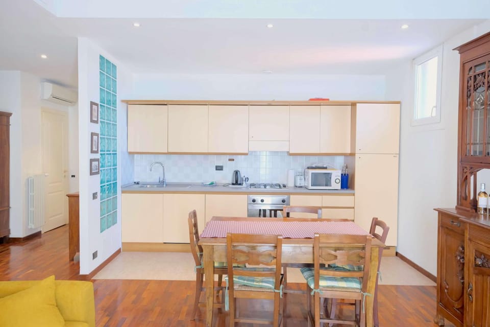 Case VR Holiday - Residenza Leo Apartment in Verona