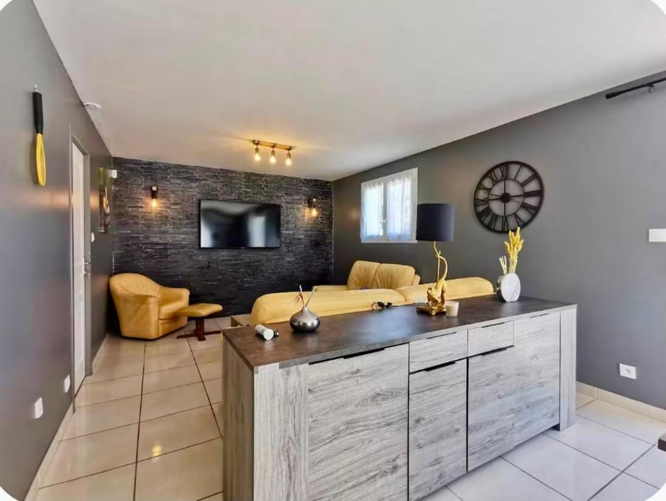 Villa avec Piscine • Plage 15’ Villa in Béziers