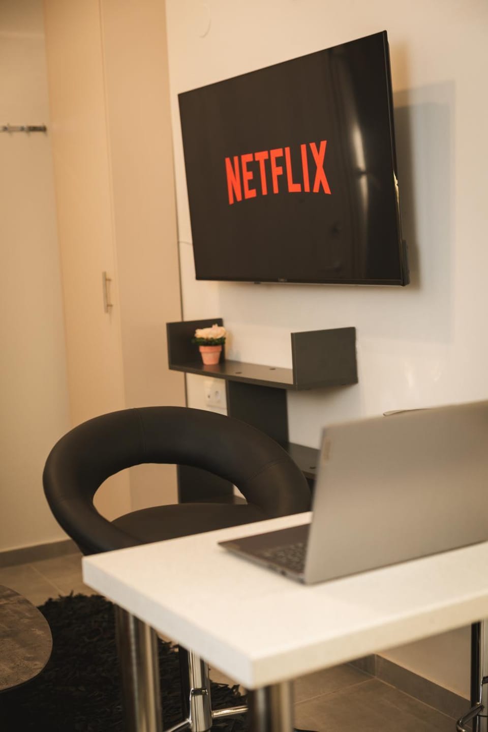 Communal lounge/ TV room, TV and multimedia