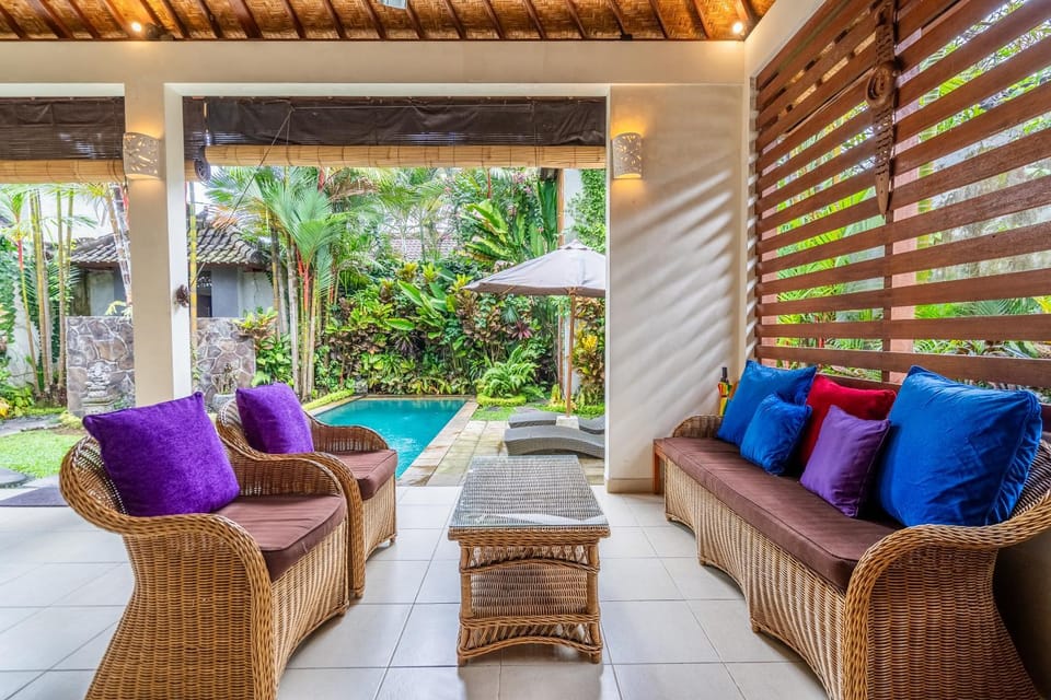Communal lounge/ TV room, Living room, Seating area, Swimming pool