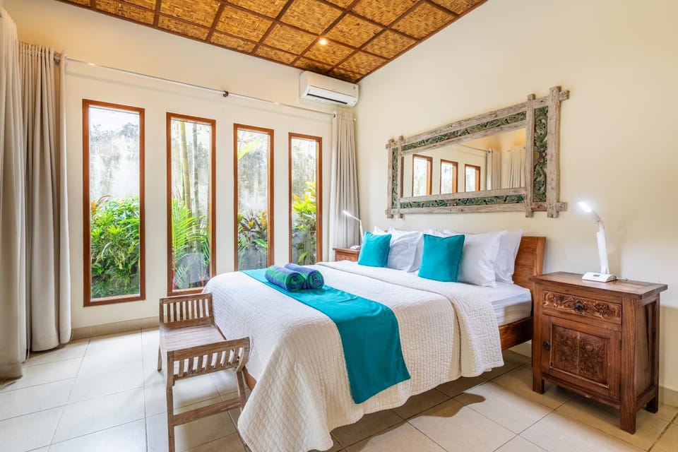 Bedroom, air conditioner