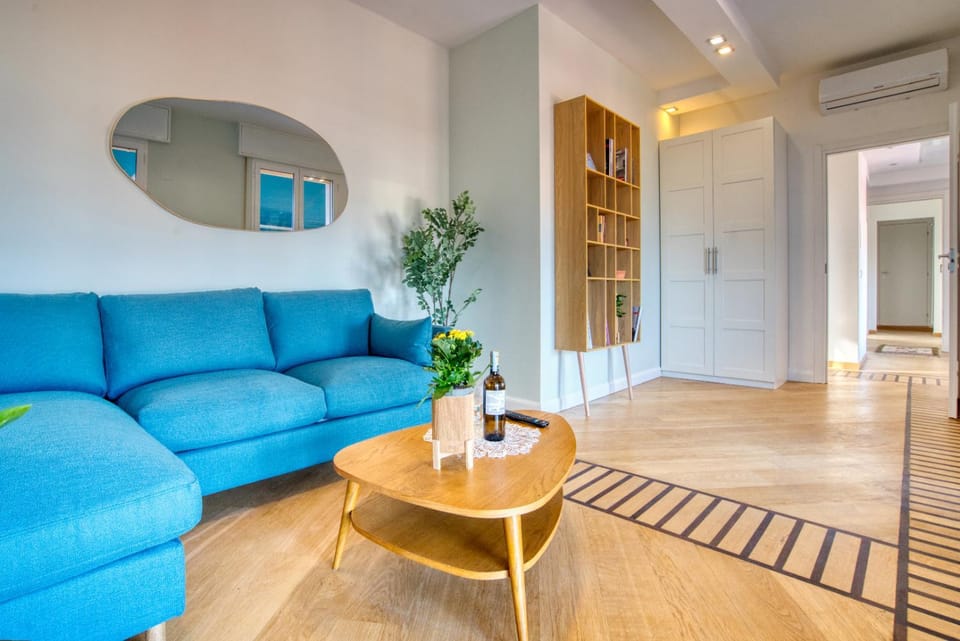 Living room, Seating area, wardrobe