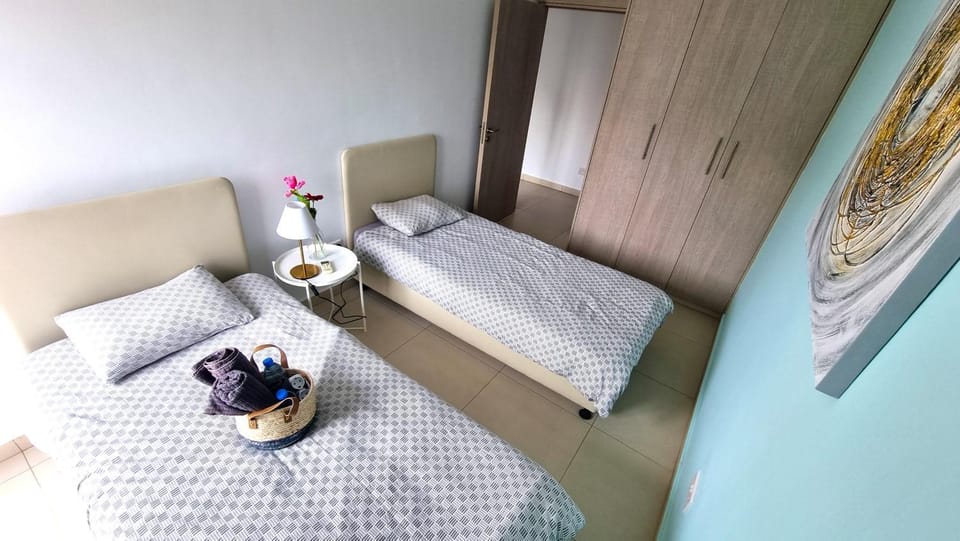 Bed, Photo of the whole room, Bedroom, towels, wardrobe