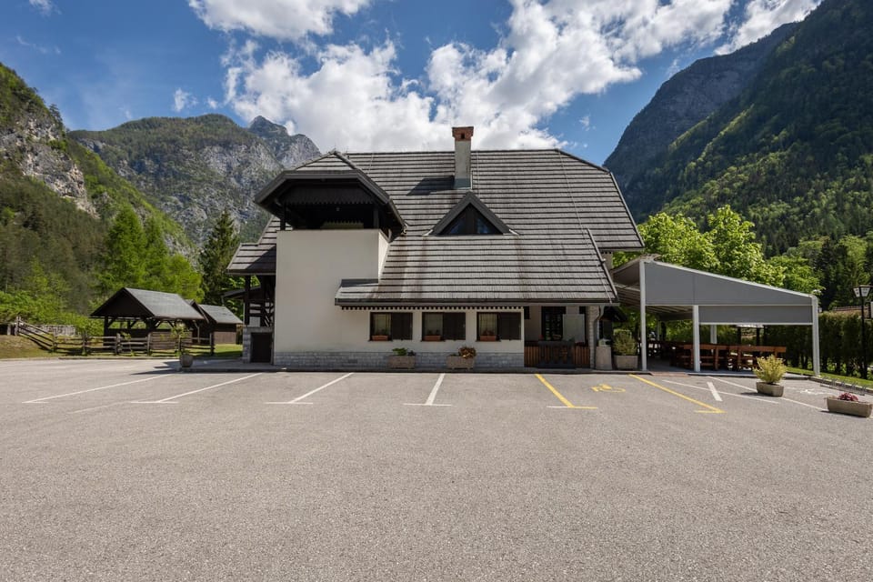 Property building, Day, Natural landscape, View (from property/room), Mountain view, Parking