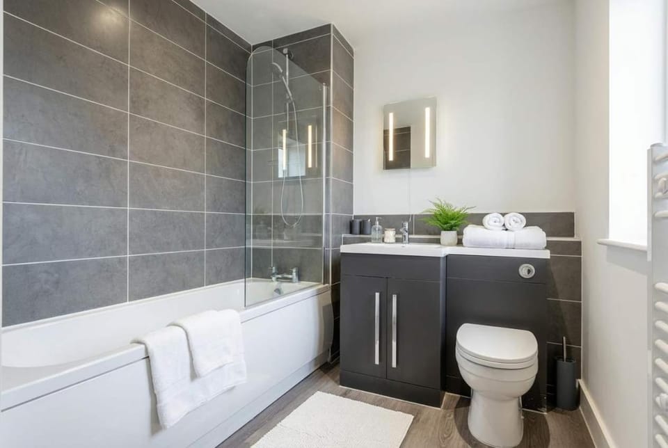 Modern Studio Apartment in Central Rotherham Apartment in Rotherham