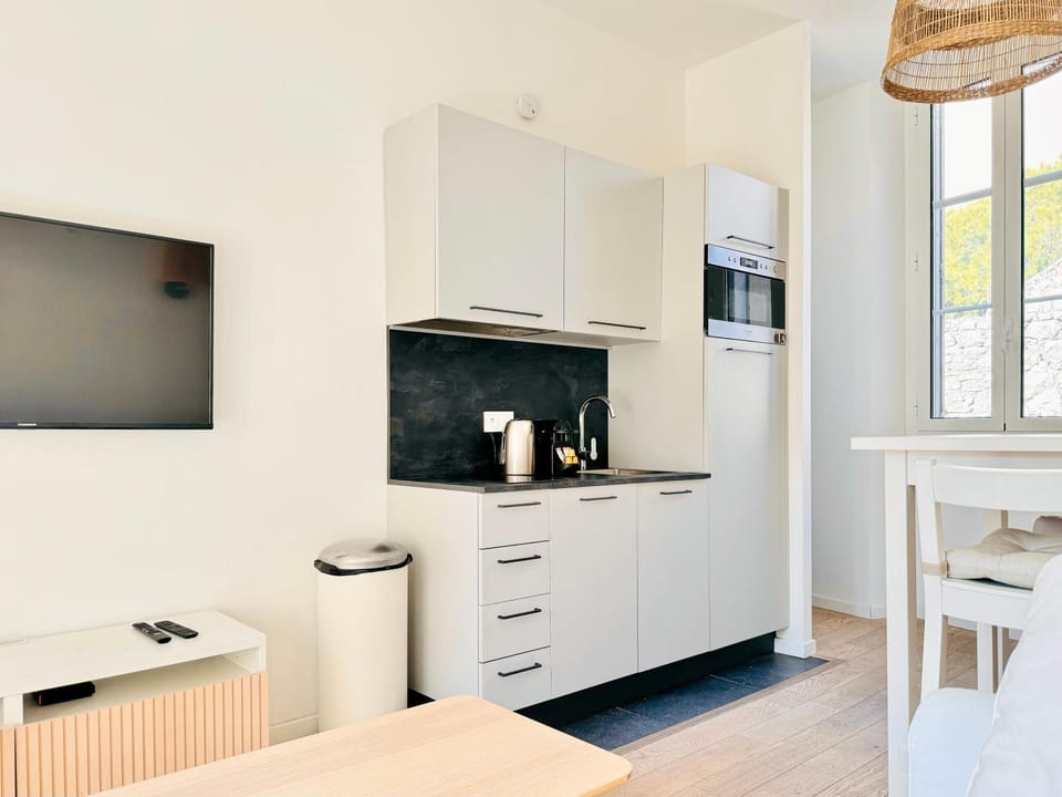 Le Bohème - Logement Cozy centre Apartment in Cannes