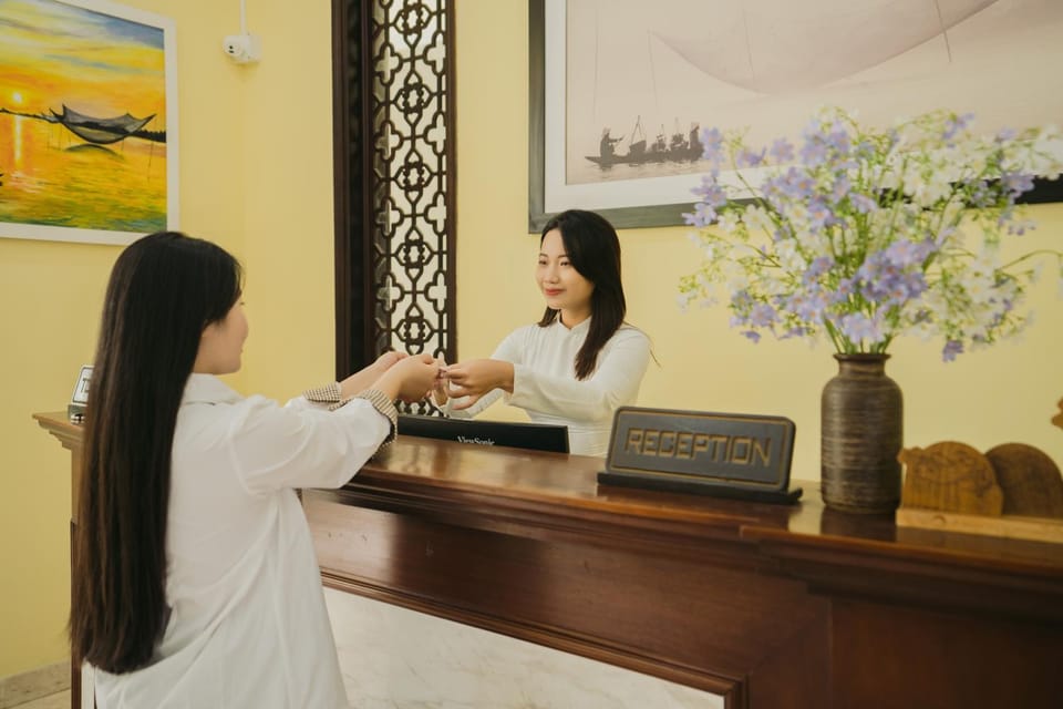 Property building, Communal lounge/ TV room, Lobby or reception