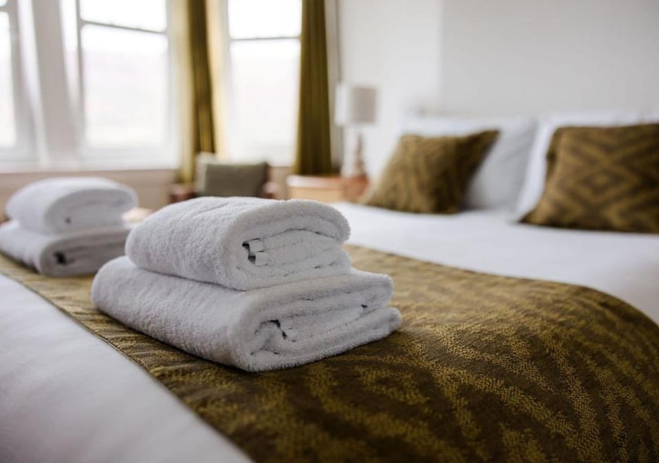 Bed, Garden, Bedroom, Landmark view, Sea view, hair dryier, towels
