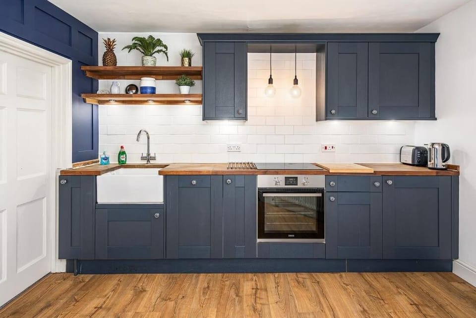 Beautiful Central 2 Bed Flat Apartment in Bath