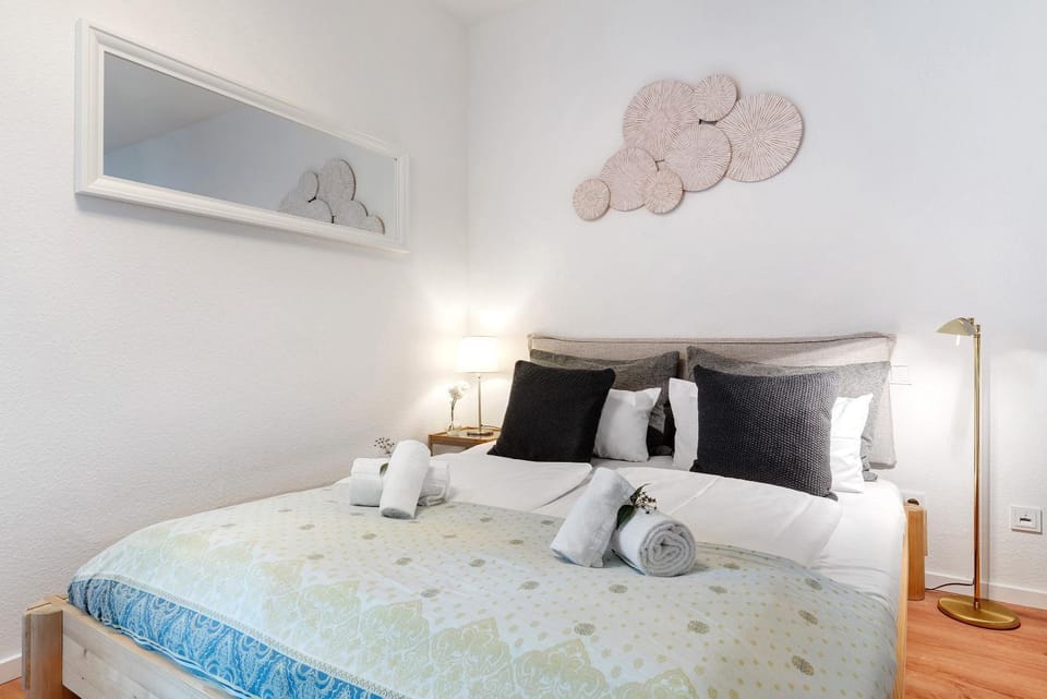 Living room, Bedroom