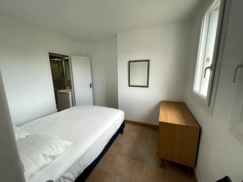 Charmant logement avec parking privé - proche village et plage - Veules-les-Roses Apartment in Normandy