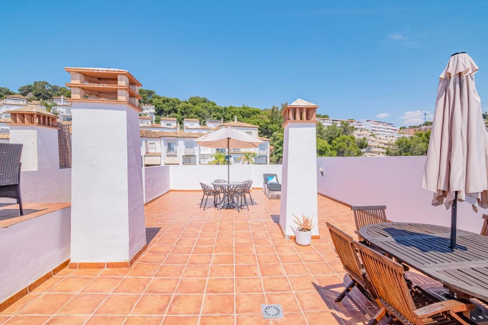 Balcony/Terrace, sunbed