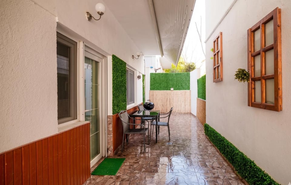 Patio, Seating area