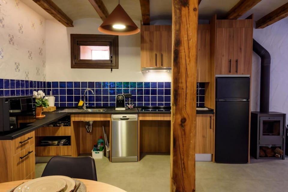 Kitchen or kitchenette, Facility for disabled guests