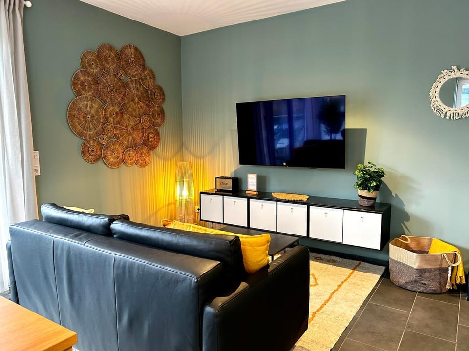 TV and multimedia, Living room