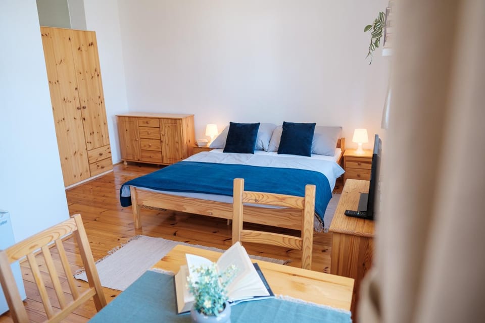 Bed, Photo of the whole room