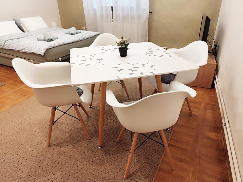 Decorative detail, Meals, furniture
