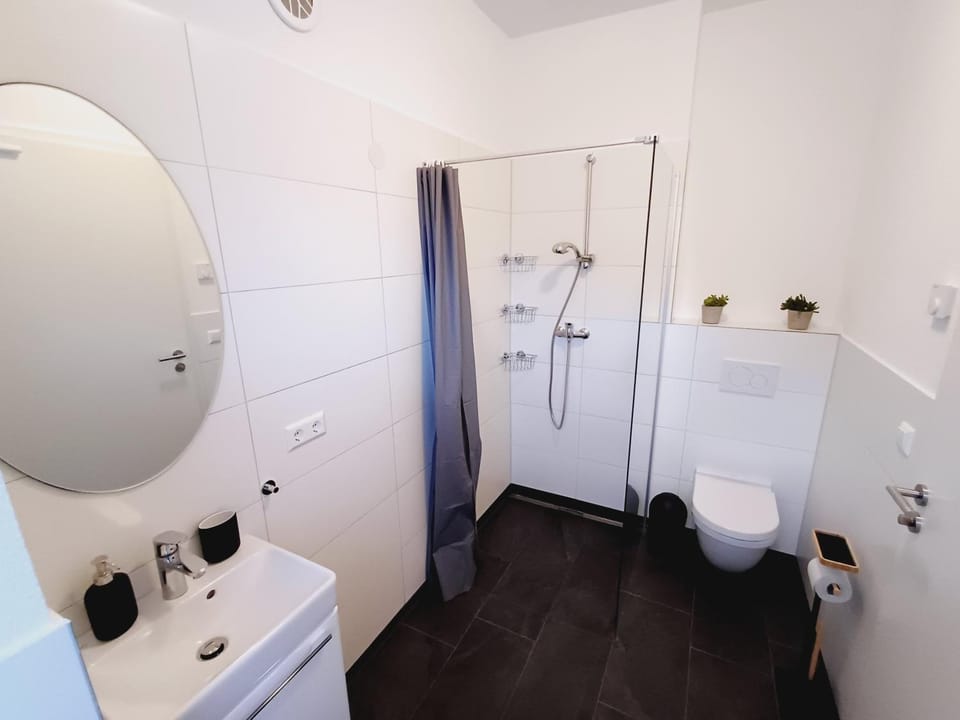Shower, Toilet, Bathroom