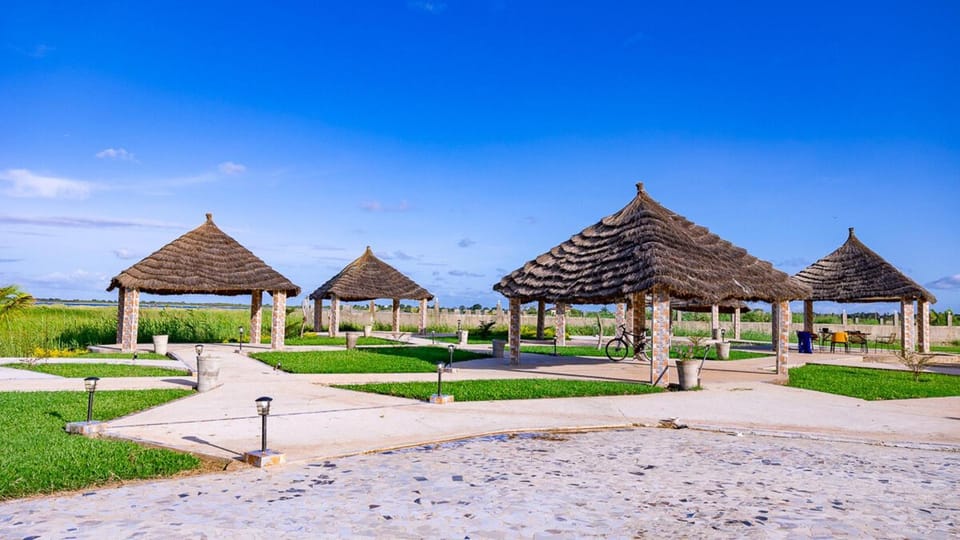 Seaview Room - Sleeps 3 - Cape Point - Bakau Apartment in Senegal