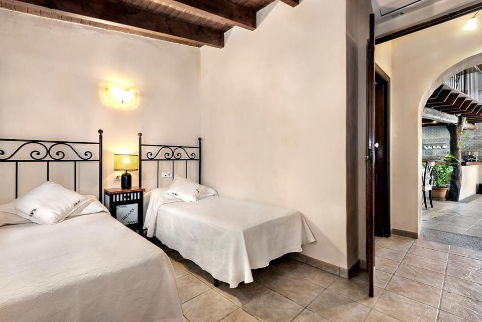 Villa Sestadors Villa in Pla de Mallorca