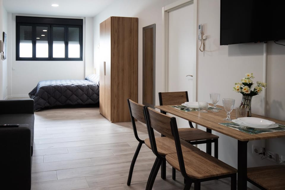 TV and multimedia, Living room, Dining area