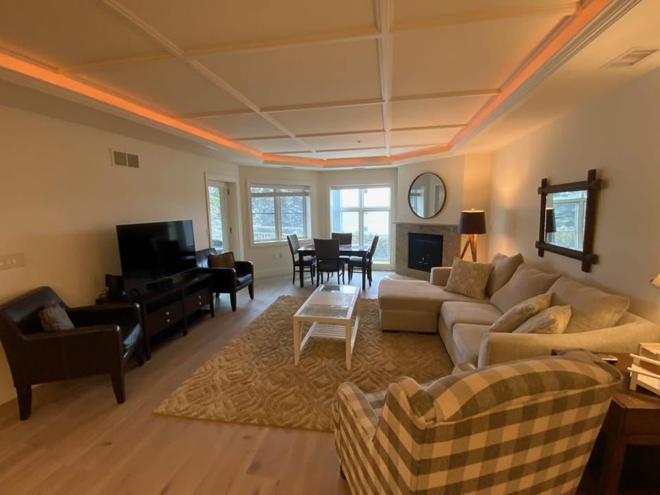 Lovely 2-bedroom Suite with lots of Amenities House in Michigan