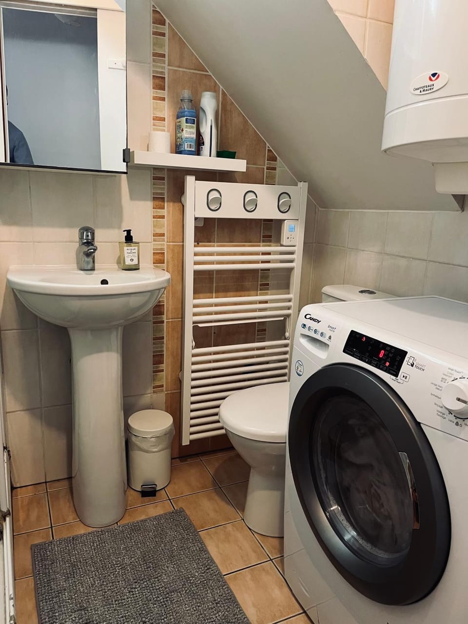 Bathroom, washing machine, dryer