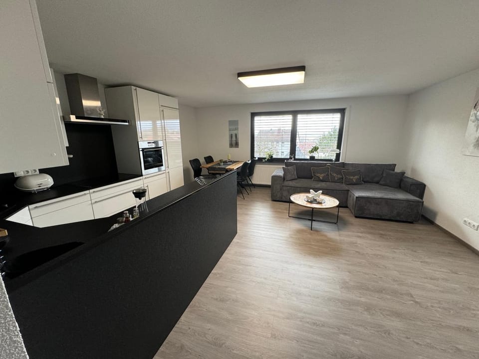 Kitchen or kitchenette, Living room, Seating area, Dining area, minibar, stove