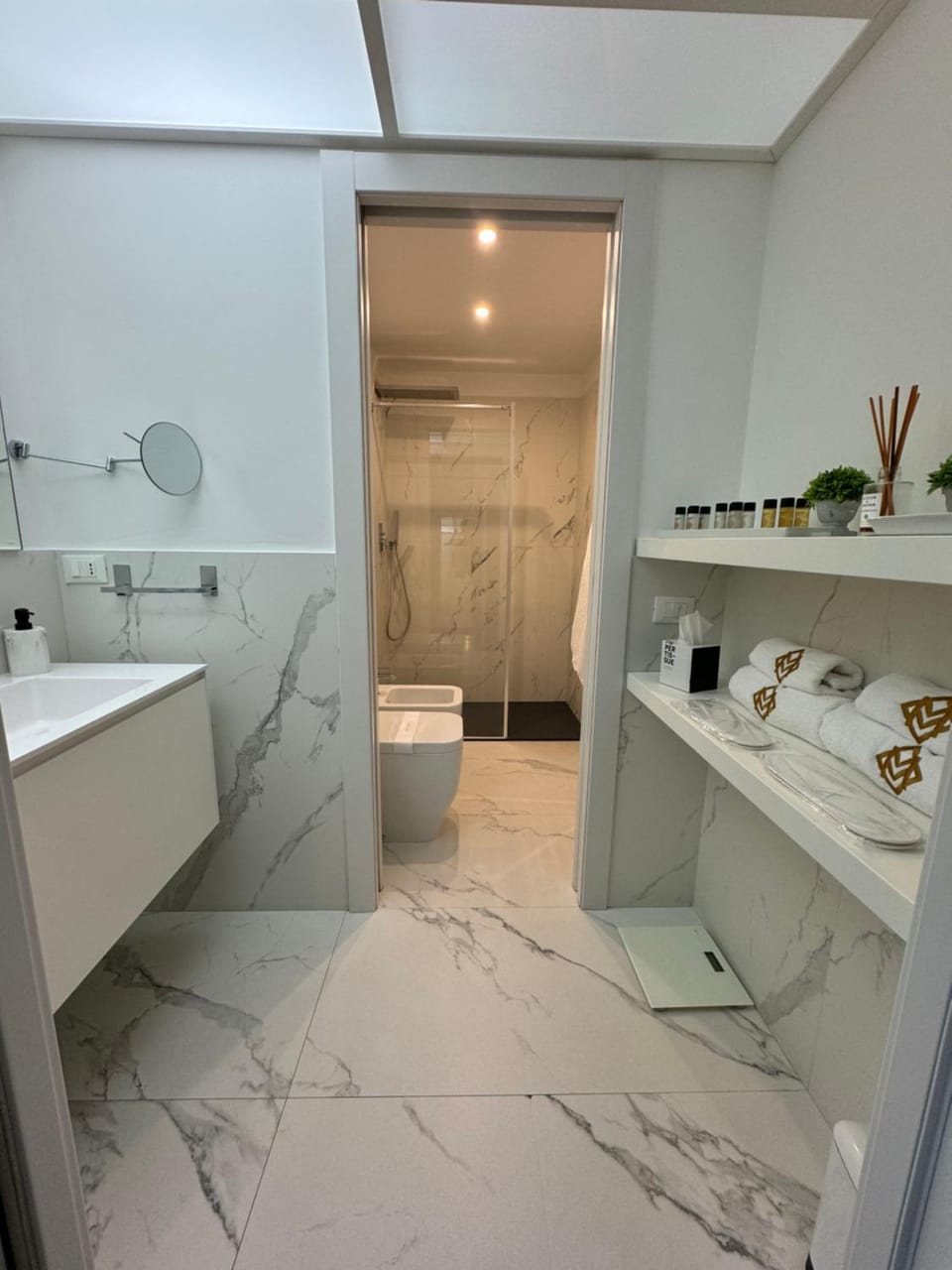 Shower, Bathroom