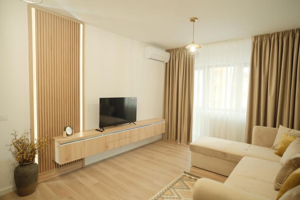 Communal lounge/ TV room, TV and multimedia, Living room, Seating area