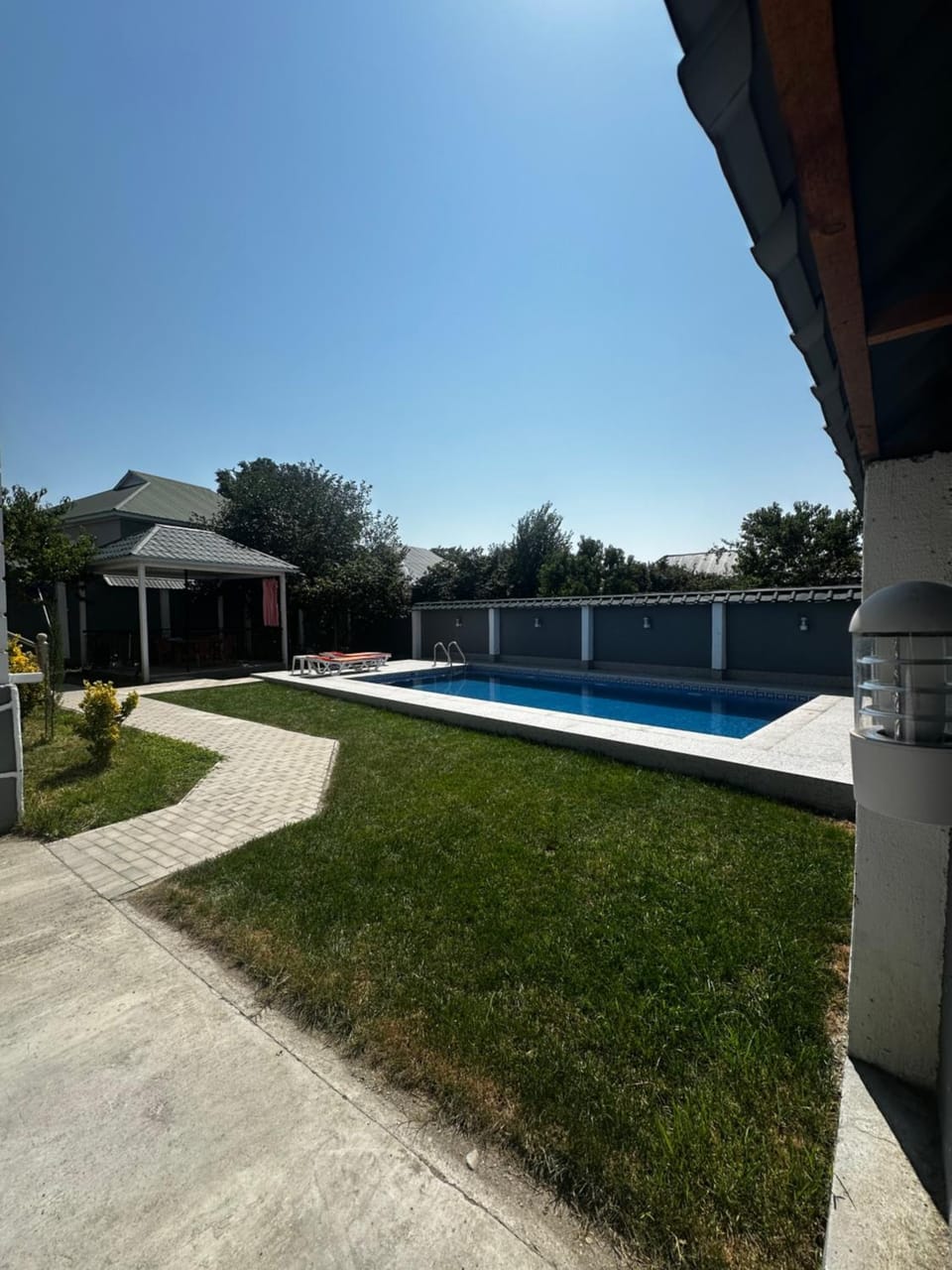 Garden, Swimming pool