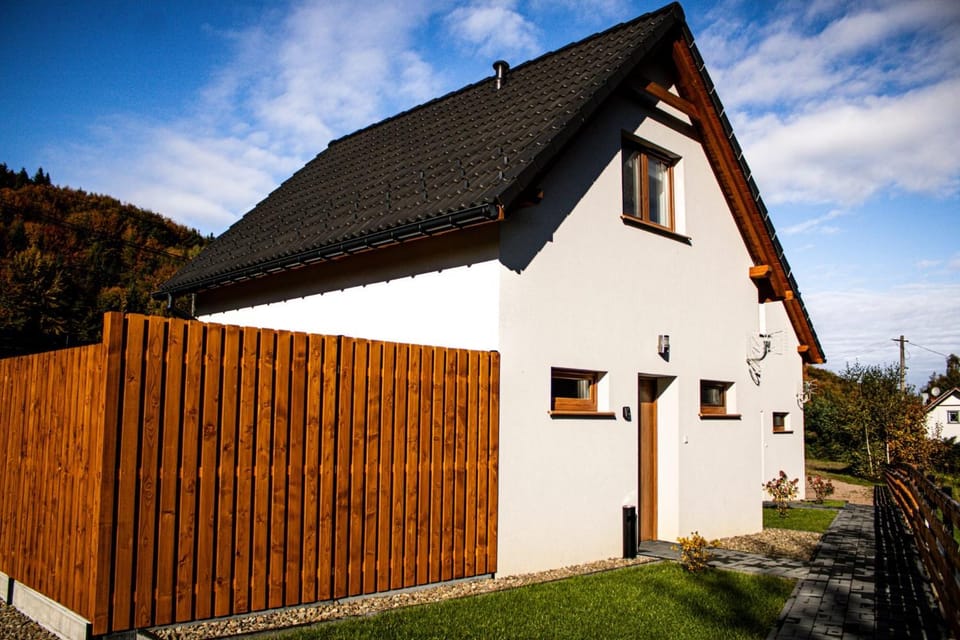 Property building, Day, Garden