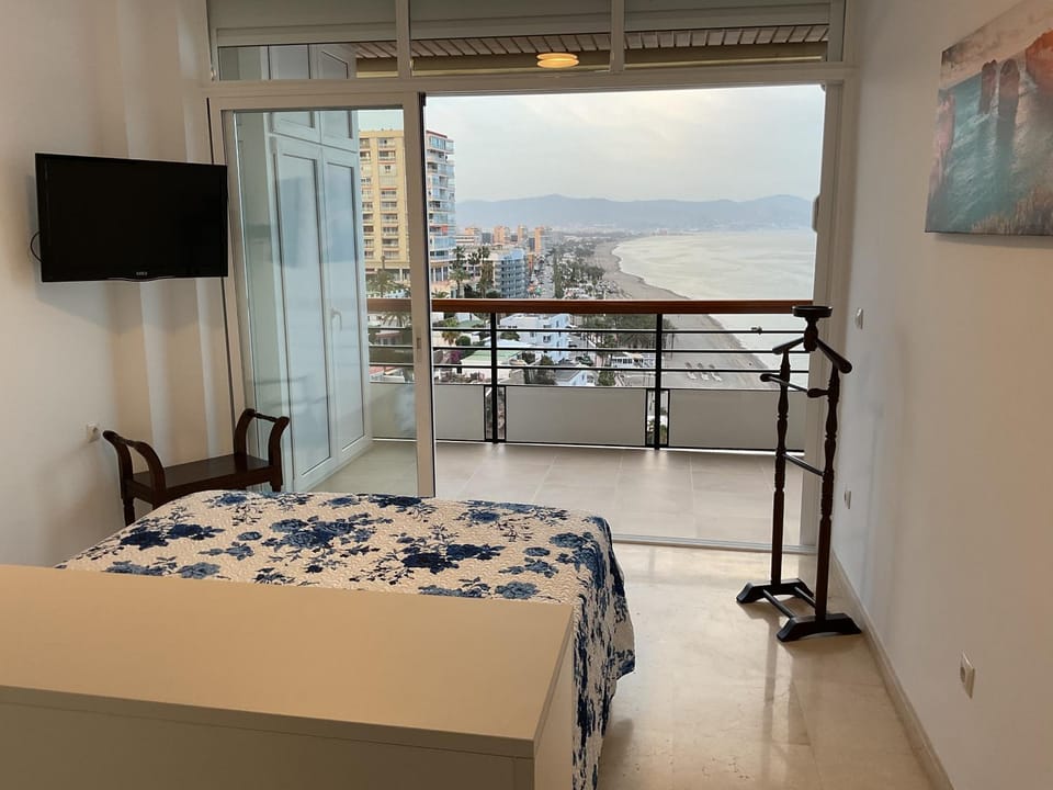 Bed, View (from property/room), Balcony/Terrace, Photo of the whole room, Bedroom, Sea view