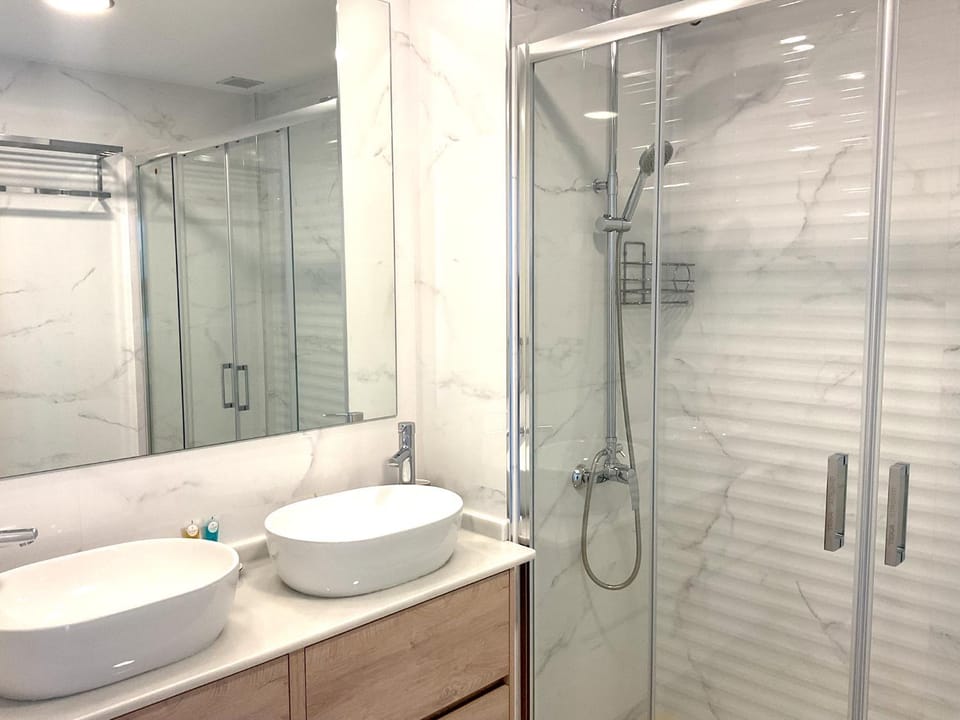Shower, Bathroom