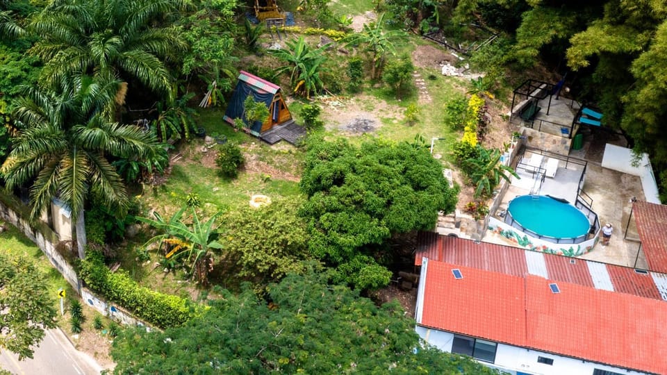 Casa El Guadual House in Cundinamarca, Colombia