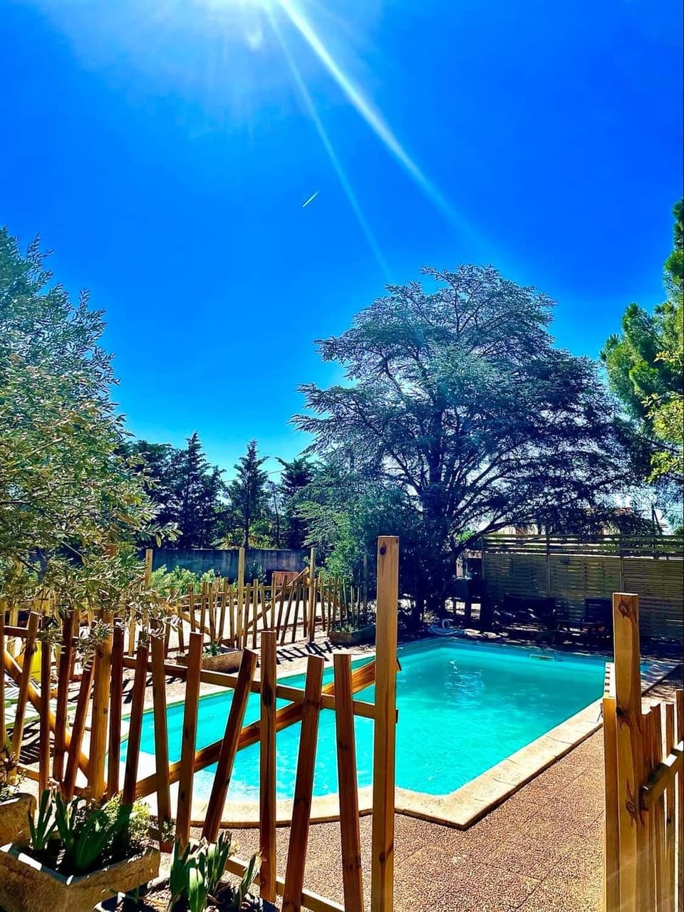 Swimming pool, Swimming pool