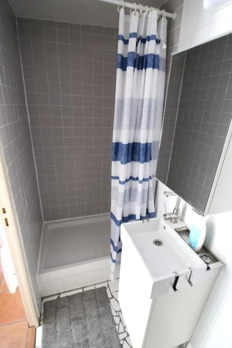 Studio au calme proche Libération Apartment in Nice