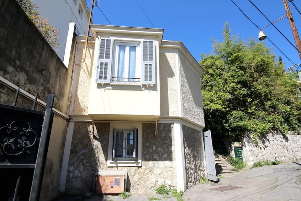 Studio au calme proche Libération Apartment in Nice