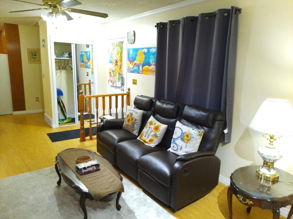 Cozy Red Deer Suite for 3 Bed and Breakfast in Red Deer