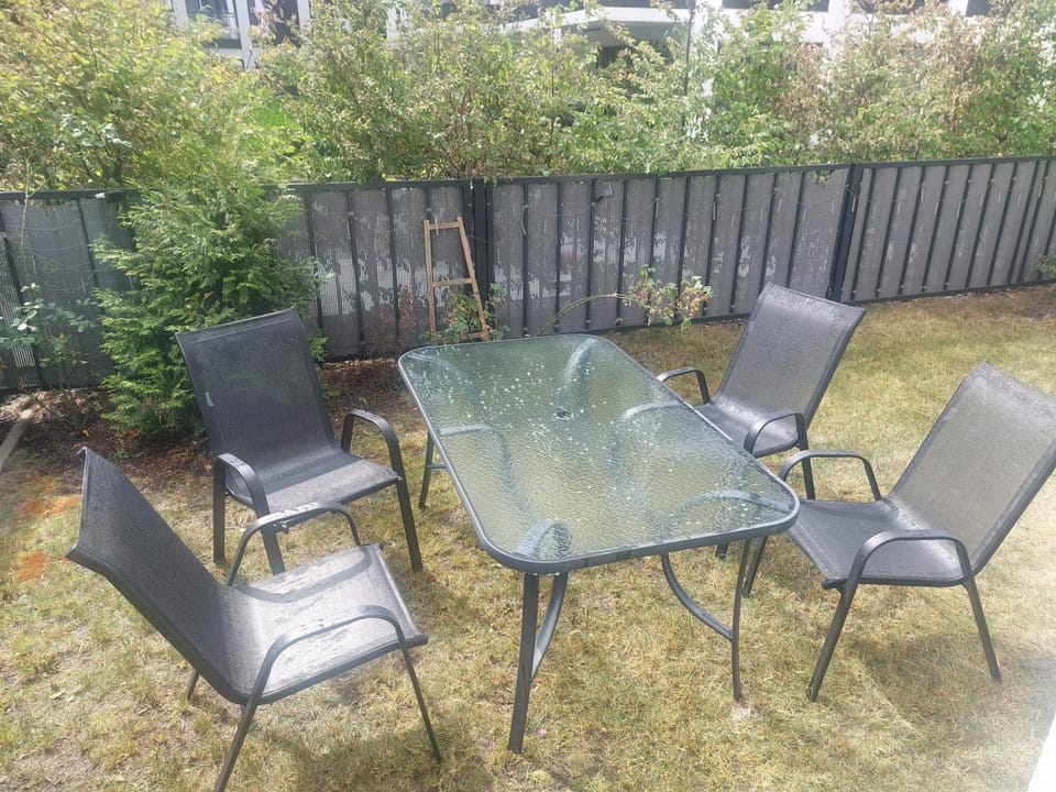 Patio, Spring, Garden, Seating area