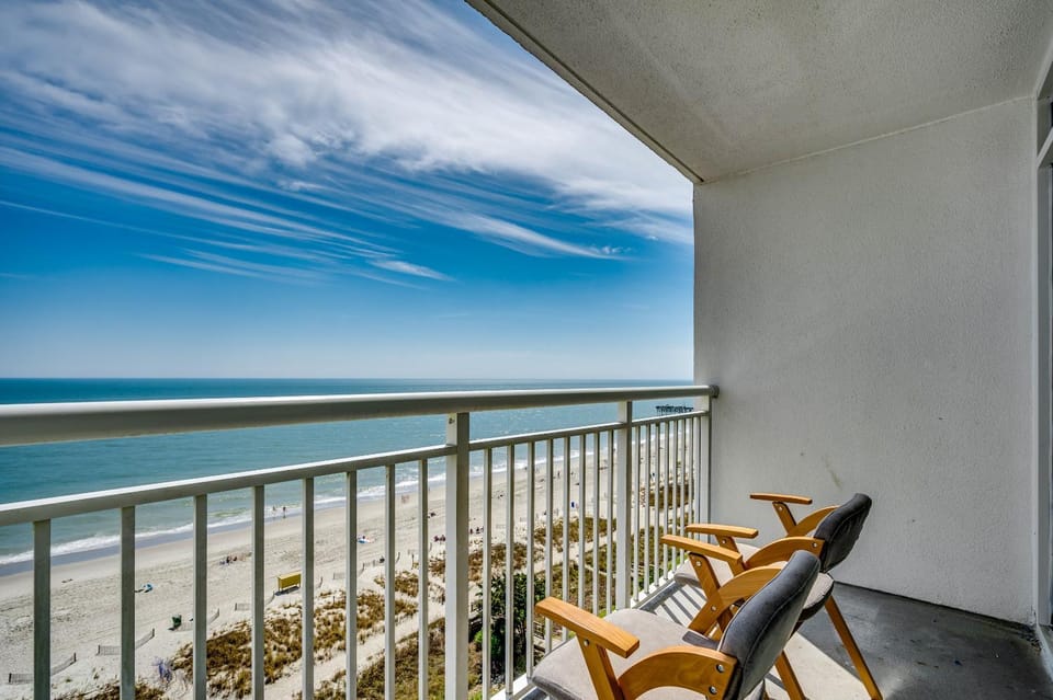Natural landscape, Balcony/Terrace, Sea view