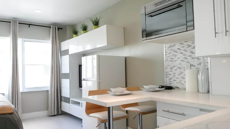 Oceanfront Miami Beach Studio 925 Apartment in Miami Beach