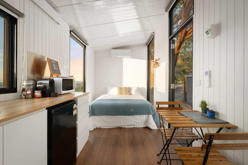 Nichol Road Hideaway at Annies Retreat by Tiny Away House in Yackandandah