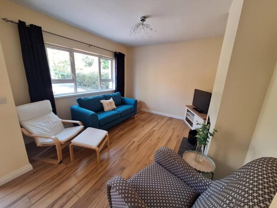 'Grange Hideaway' Town Centre (Sleeps 6) House in Omagh