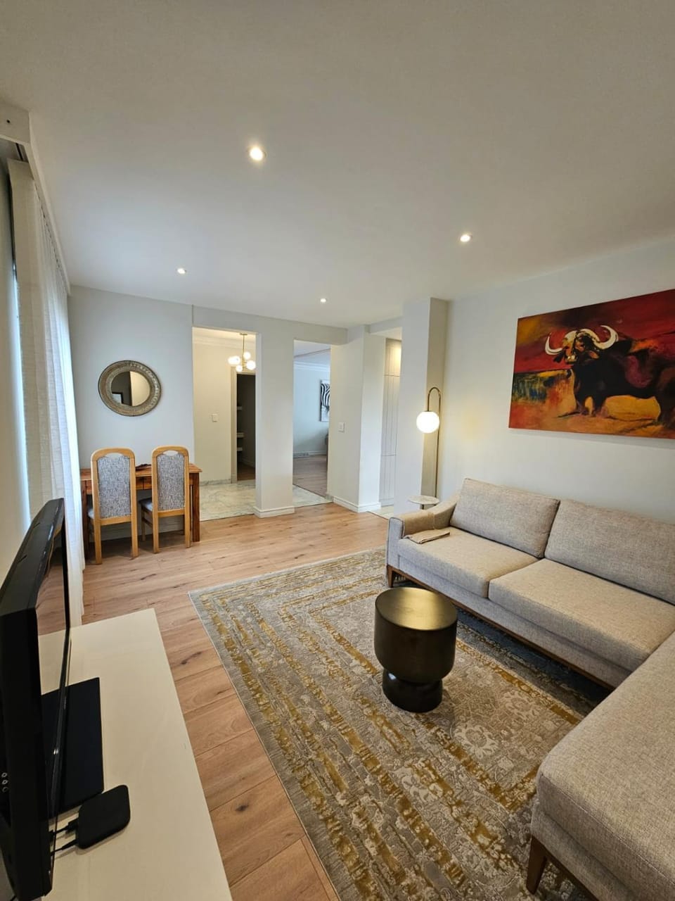 Communal lounge/ TV room, Living room, Seating area