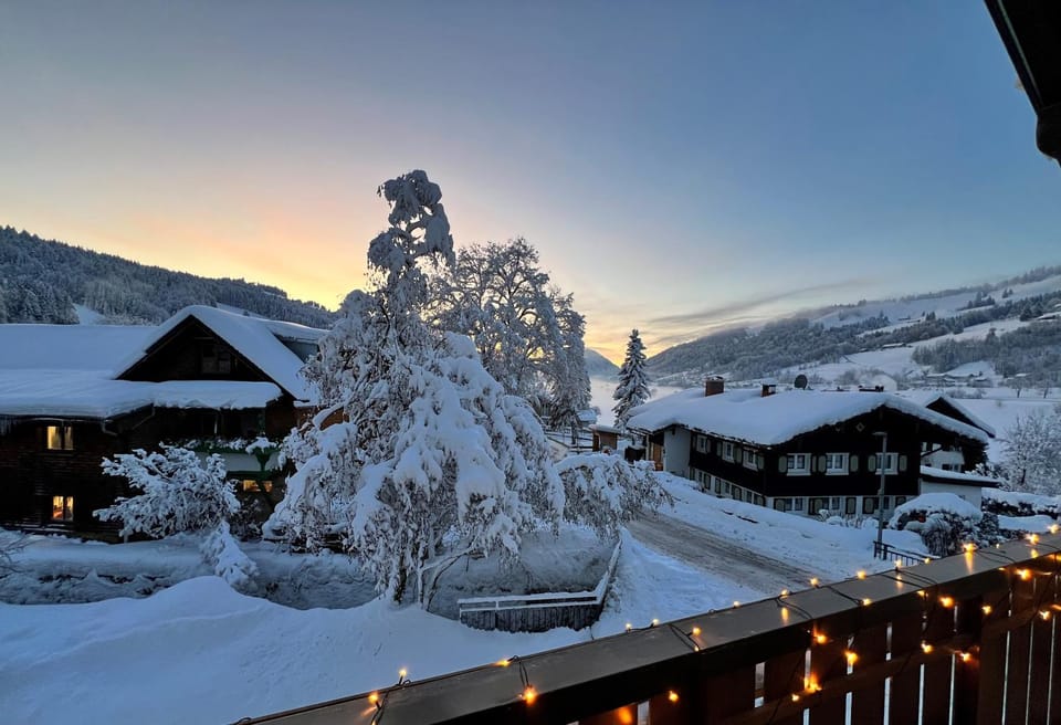 Natural landscape, Winter, Balcony/Terrace, Mountain view