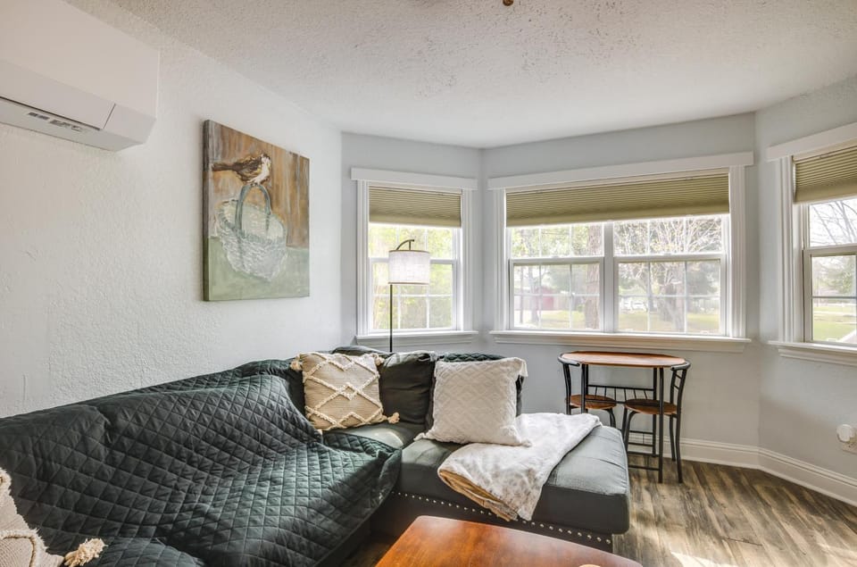 < 1 Mi to Downtown Conroe: Charming Apartment Apartment in Conroe